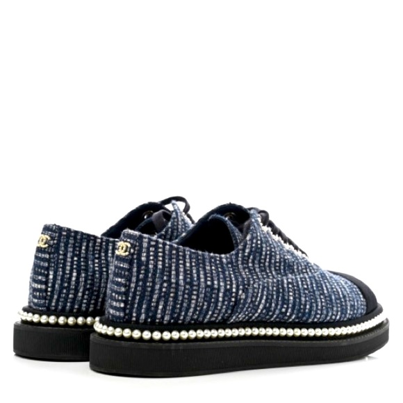 CHANEL Denim Tweed Grosgrain Camellia Pearl Lace Up Sneakers Size 40 - Picture 4 of 12